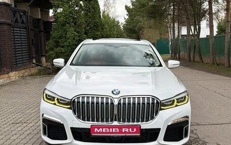 BMW 7 серия, 2019 год, 4 760 000 рублей, 1 фотография