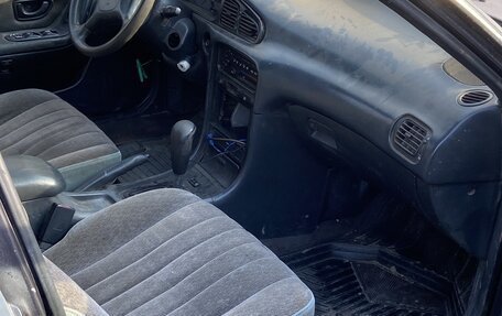 Hyundai Sonata III рестайлинг, 1993 год, 80 000 рублей, 1 фотография