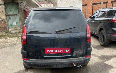 Peugeot 807 I, 2004 год, 550 000 рублей, 3 фотография