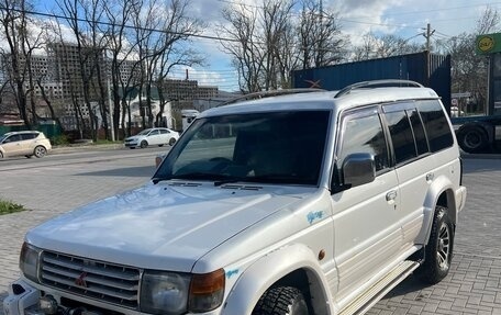 Mitsubishi Pajero III рестайлинг, 1992 год, 430 000 рублей, 2 фотография