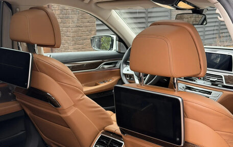 BMW 7 серия, 2019 год, 4 760 000 рублей, 7 фотография