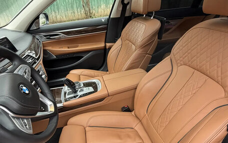 BMW 7 серия, 2019 год, 4 760 000 рублей, 4 фотография