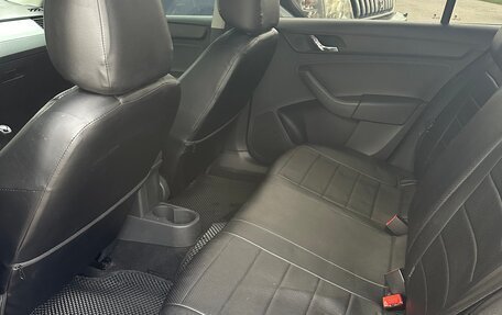 Skoda Rapid I, 2017 год, 1 150 000 рублей, 14 фотография