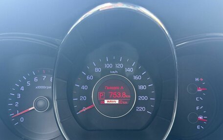 KIA Rio III рестайлинг, 2013 год, 950 000 рублей, 10 фотография