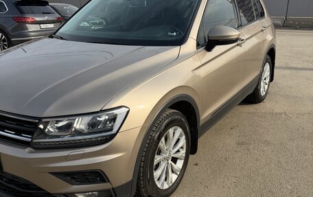 Volkswagen Tiguan II, 2020 год, 2 499 000 рублей, 5 фотография