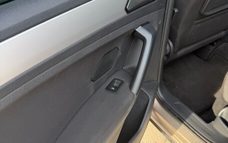 Volkswagen Tiguan II, 2020 год, 2 499 000 рублей, 10 фотография