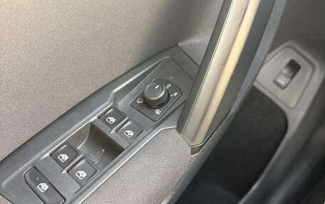 Volkswagen Tiguan II, 2020 год, 2 499 000 рублей, 12 фотография