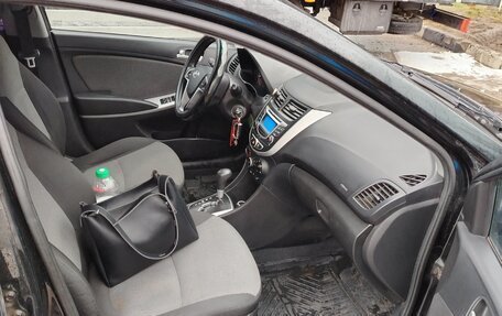 Hyundai Solaris II рестайлинг, 2014 год, 600 000 рублей, 10 фотография