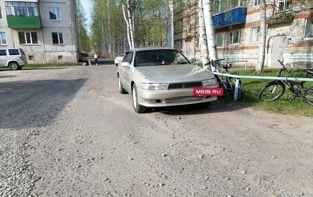 Toyota Cresta, 1993 год, 350 000 рублей, 4 фотография