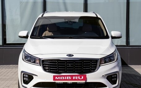 KIA Carnival III, 2019 год, 3 050 000 рублей, 8 фотография