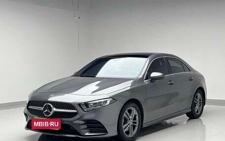 Mercedes-Benz A-Класс, 2022 год, 1 745 000 рублей, 3 фотография