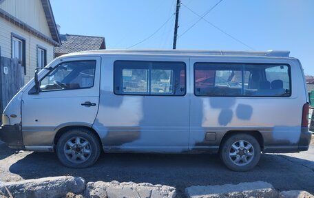 SsangYong Istana, 2001 год, 350 000 рублей, 3 фотография