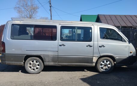 SsangYong Istana, 2001 год, 350 000 рублей, 5 фотография