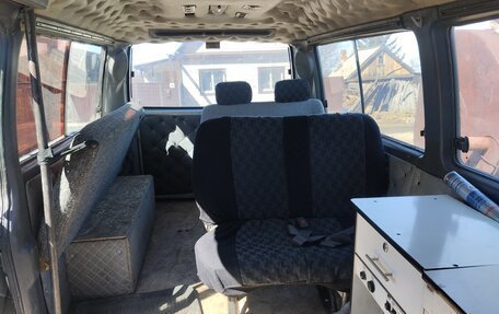 SsangYong Istana, 2001 год, 350 000 рублей, 10 фотография