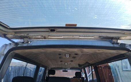 SsangYong Istana, 2001 год, 350 000 рублей, 11 фотография