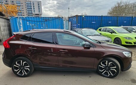 Volvo V40 Cross Country I, 2018 год, 1 580 000 рублей, 4 фотография