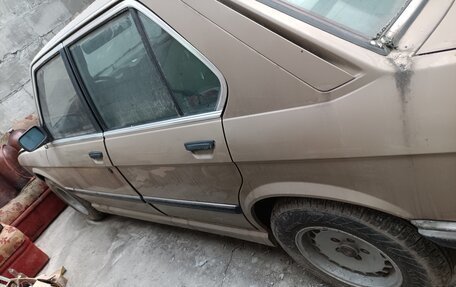 BMW 5 серия, 1984 год, 290 000 рублей, 2 фотография