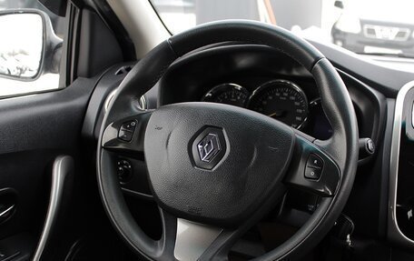 Renault Logan II, 2017 год, 899 000 рублей, 6 фотография