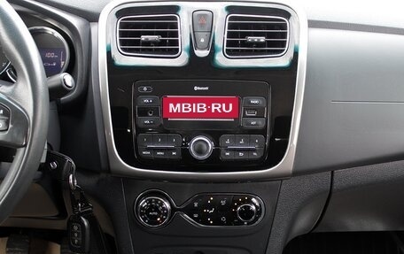 Renault Logan II, 2017 год, 899 000 рублей, 8 фотография