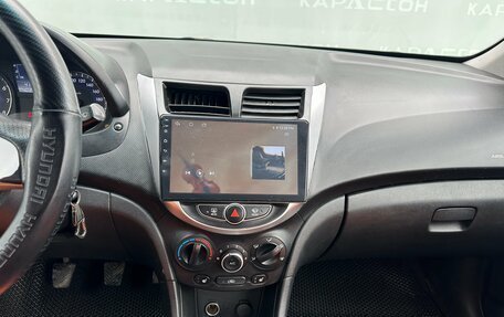 Hyundai Solaris II рестайлинг, 2011 год, 460 000 рублей, 10 фотография