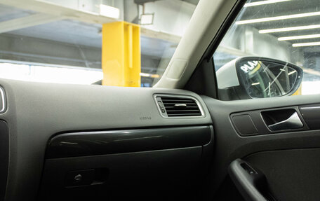 Volkswagen Jetta VI, 2011 год, 999 000 рублей, 8 фотография