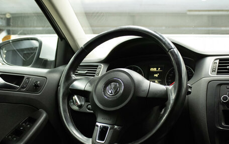 Volkswagen Jetta VI, 2011 год, 999 000 рублей, 7 фотография