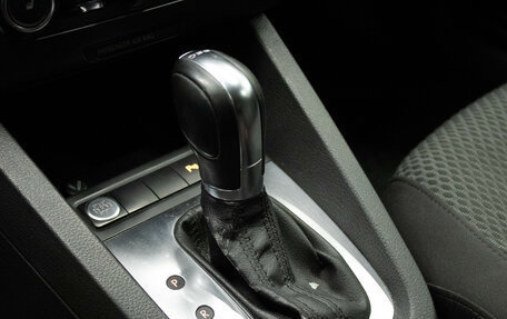 Volkswagen Jetta VI, 2011 год, 999 000 рублей, 22 фотография