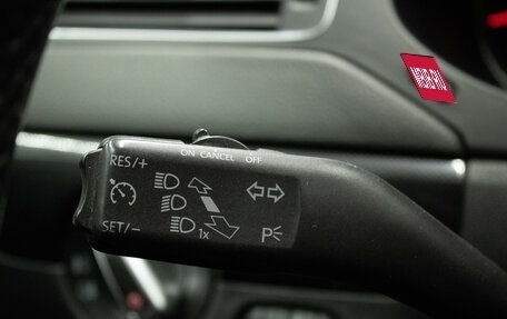 Volkswagen Jetta VI, 2011 год, 999 000 рублей, 17 фотография