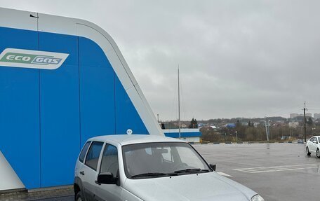 Chevrolet Niva I рестайлинг, 2011 год, 467 000 рублей, 3 фотография