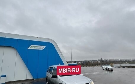 Chevrolet Niva I рестайлинг, 2011 год, 467 000 рублей, 4 фотография