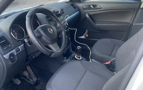 Skoda Yeti I рестайлинг, 2015 год, 980 000 рублей, 9 фотография