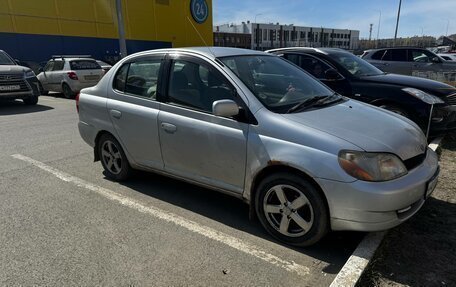 Toyota Platz, 2001 год, 300 000 рублей, 4 фотография