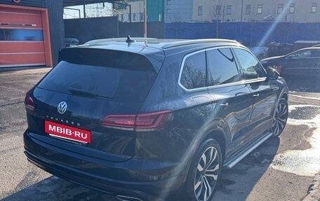 Volkswagen Touareg III, 2018 год, 5 000 000 рублей, 3 фотография