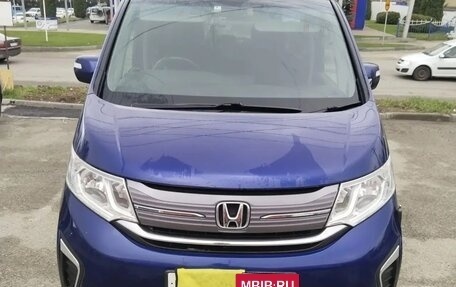 Honda Stepwgn IV, 2016 год, 1 550 000 рублей, 3 фотография