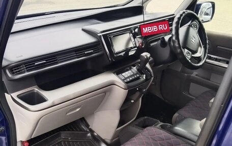 Honda Stepwgn IV, 2016 год, 1 550 000 рублей, 10 фотография