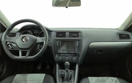 Volkswagen Jetta VI, 2015 год, 1 320 000 рублей, 10 фотография