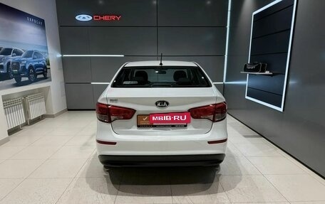 KIA Rio III рестайлинг, 2015 год, 1 100 000 рублей, 5 фотография