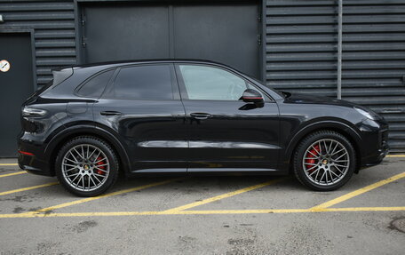 Porsche Cayenne III, 2021 год, 9 990 000 рублей, 4 фотография