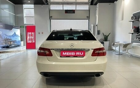 Mercedes-Benz E-Класс, 2011 год, 1 500 000 рублей, 5 фотография