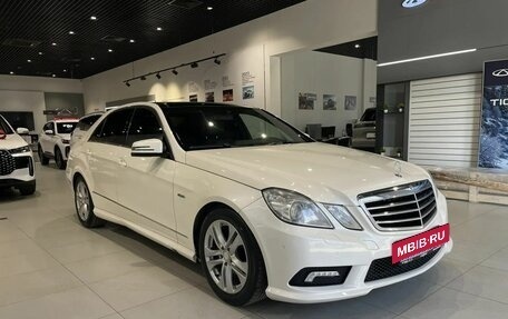 Mercedes-Benz E-Класс, 2011 год, 1 500 000 рублей, 3 фотография