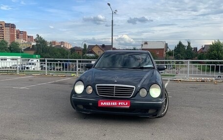 Mercedes-Benz E-Класс, 2001 год, 1 фотография