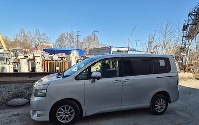 Toyota Voxy II, 2009 год, 1 100 000 рублей, 1 фотография
