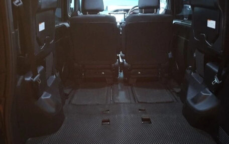 Toyota Voxy III, 2019 год, 2 450 000 рублей, 6 фотография