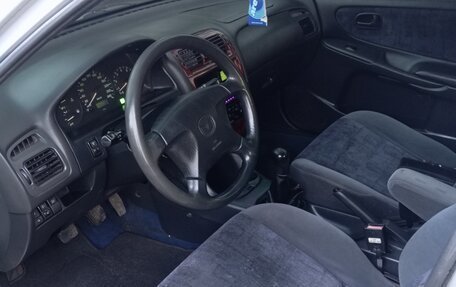 Mazda 626, 1999 год, 210 000 рублей, 6 фотография