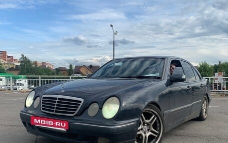 Mercedes-Benz E-Класс, 2001 год, 5 фотография