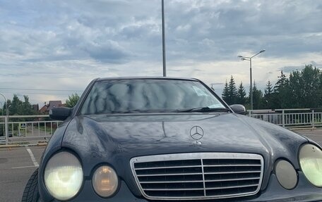 Mercedes-Benz E-Класс, 2001 год, 4 фотография