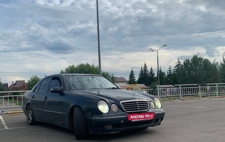 Mercedes-Benz E-Класс, 2001 год, 3 фотография