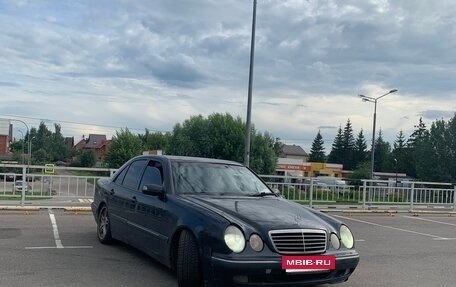 Mercedes-Benz E-Класс, 2001 год, 2 фотография