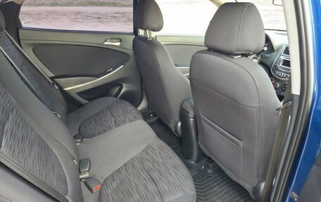 Hyundai Solaris II рестайлинг, 2015 год, 1 090 000 рублей, 10 фотография