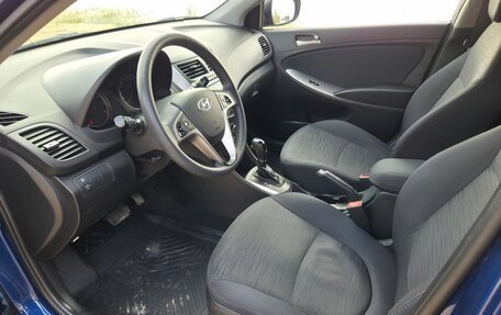 Hyundai Solaris II рестайлинг, 2015 год, 1 090 000 рублей, 12 фотография